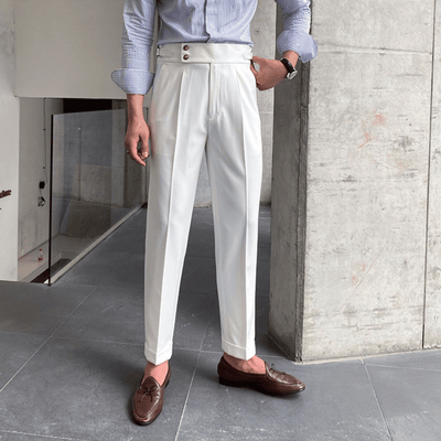 Hoog getailleerde pantalon met plooien