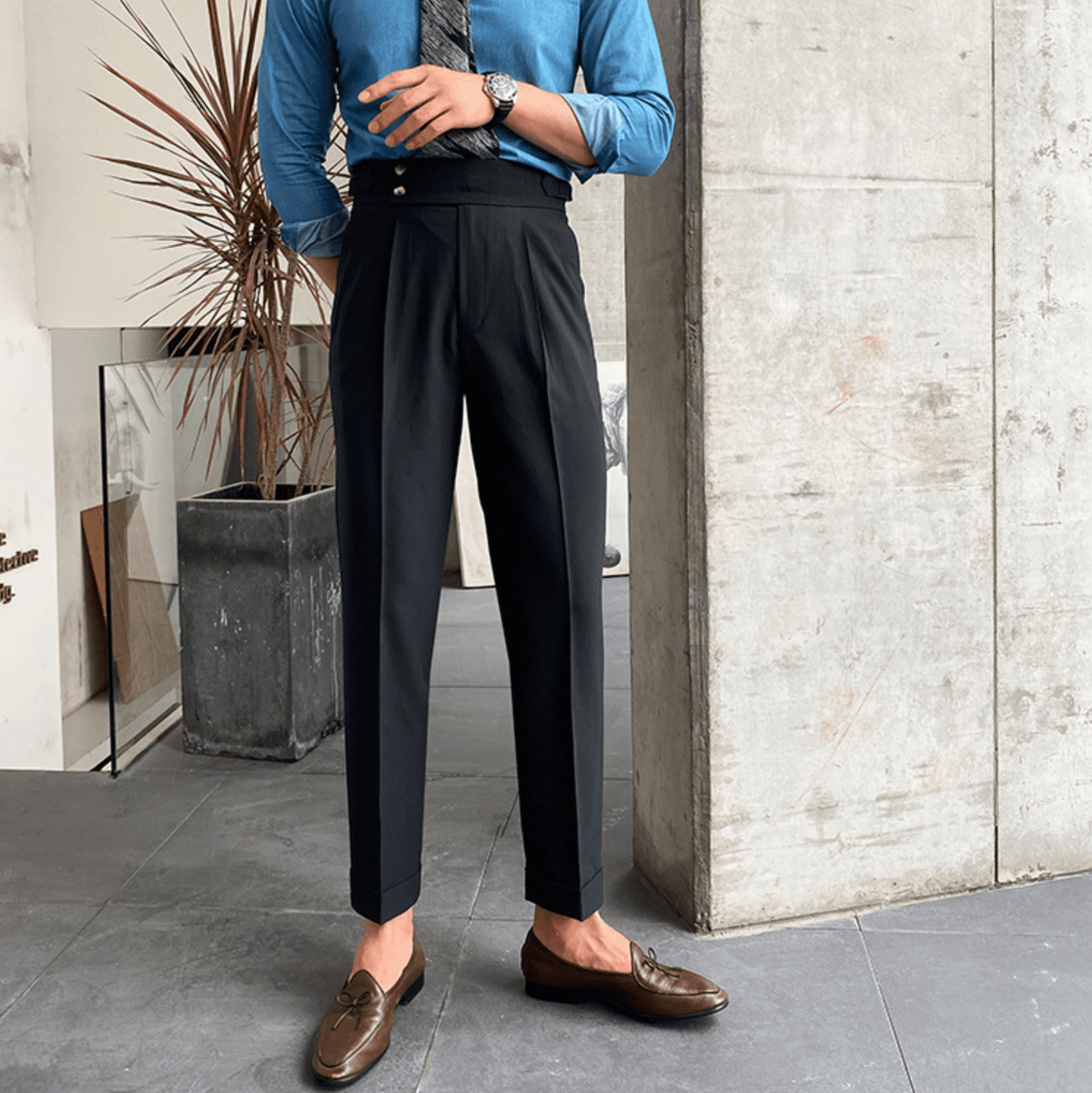 Hoog getailleerde pantalon met plooien